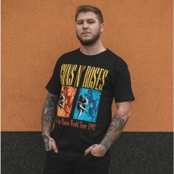 Men's T-shirt Guns N' Roses - UYI World Tour - BL - ROCK OFF -Men T-Shirts Online Store DSC05082